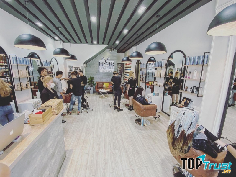 Top&Lee Salon - Lee Hair Artist