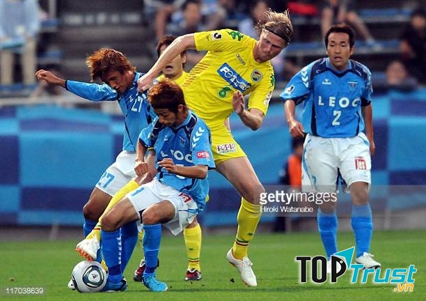 Tiền đạo người Na Uy với chiều cao 2,04m