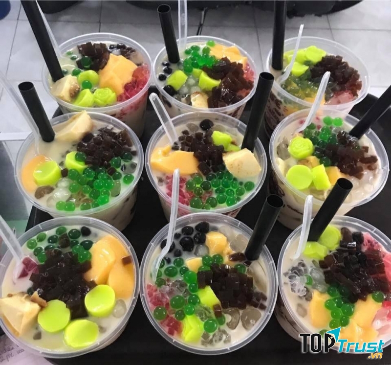 TÔ's milk tea & coffee