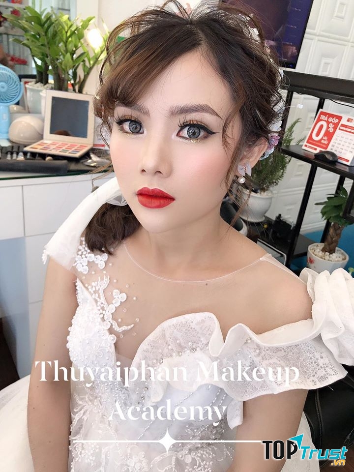 Thúy Ái Phan Makeup (TOTO STUDIO)