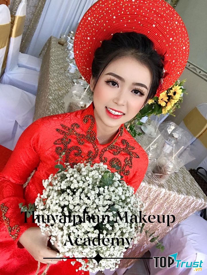 Thúy Ái Phan Makeup (TOTO STUDIO)