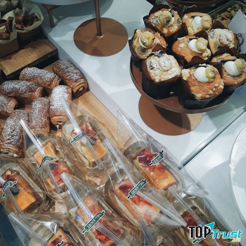 Với hơn 10 năm phát triển, Tous Le Jours đã dần chiếm được vị trí đầu trong lòng khách hàng.