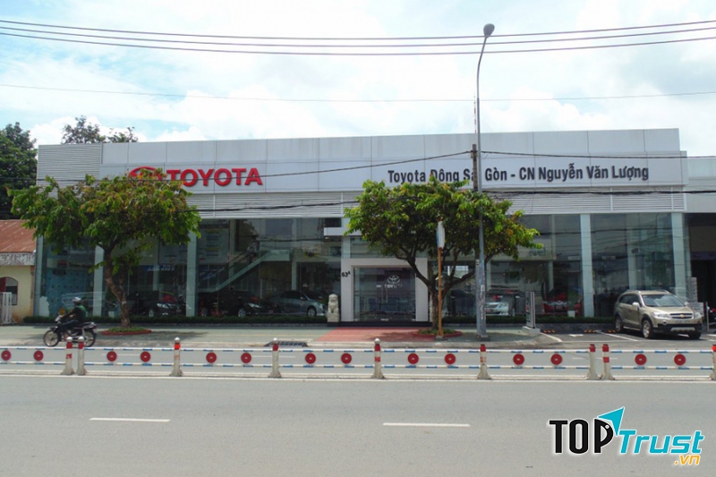 Showroom Toyota Đông Sài Gòn chi nhánh Nguyễn Văn Lượng
