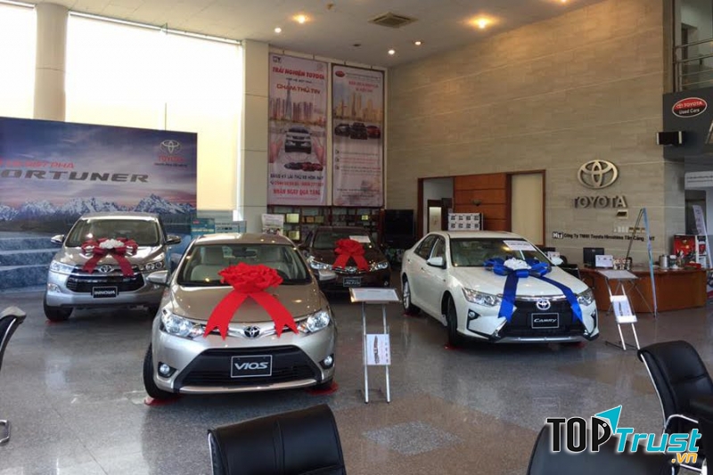 Phòng trưng bày xe Toyota Tân Cảng