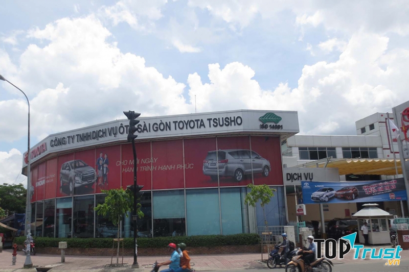 Tổng quan Showroom Toyota Hùng Vương