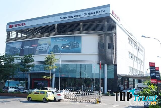 showroom Toyota Hùng Vương