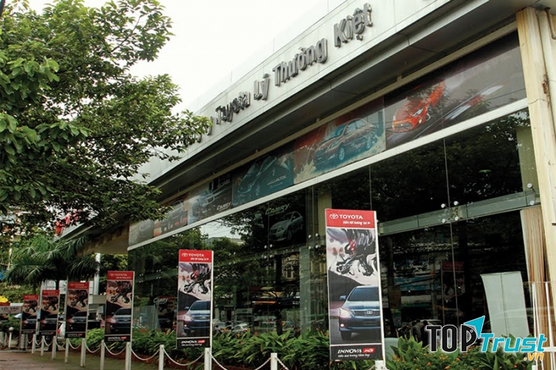 Showroom Toyota Lý Thường Kiệt
