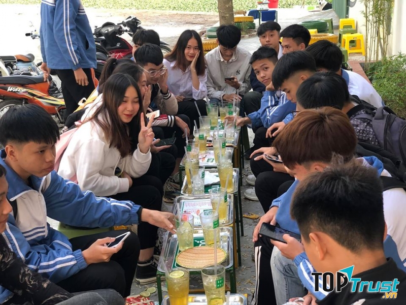 Trà chanh bụi phố