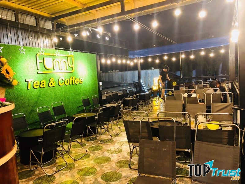 Trà sữa ăn vặt Funny Tea & Coffee