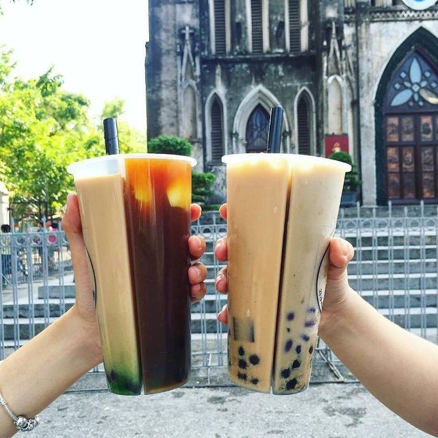 Trà sữa hai ngăn khổng lồ