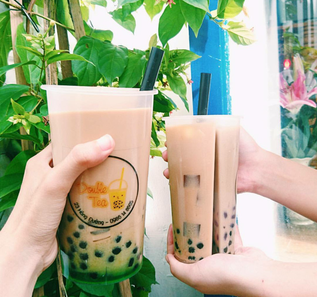 Trà sữa hai ngăn khổng lồ