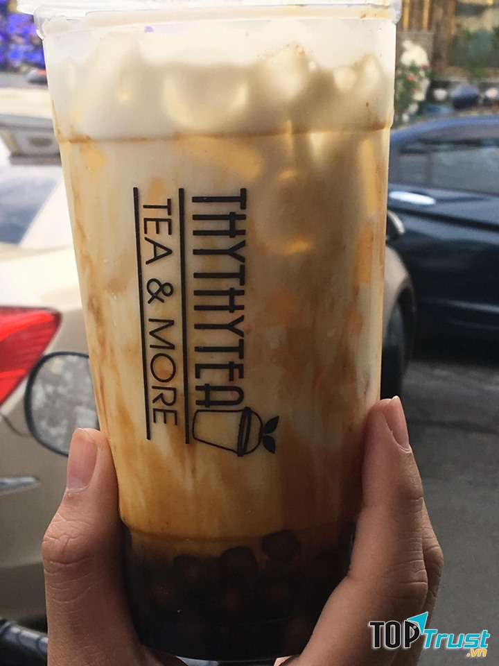 Điểm cộng nữa cho Trà sữa Thy chính là các loại topping như trân châu, các loại hạt và thạch vô cùng đặc biệt, đảm bảo ăn là “nghiền” ngay lập tức,