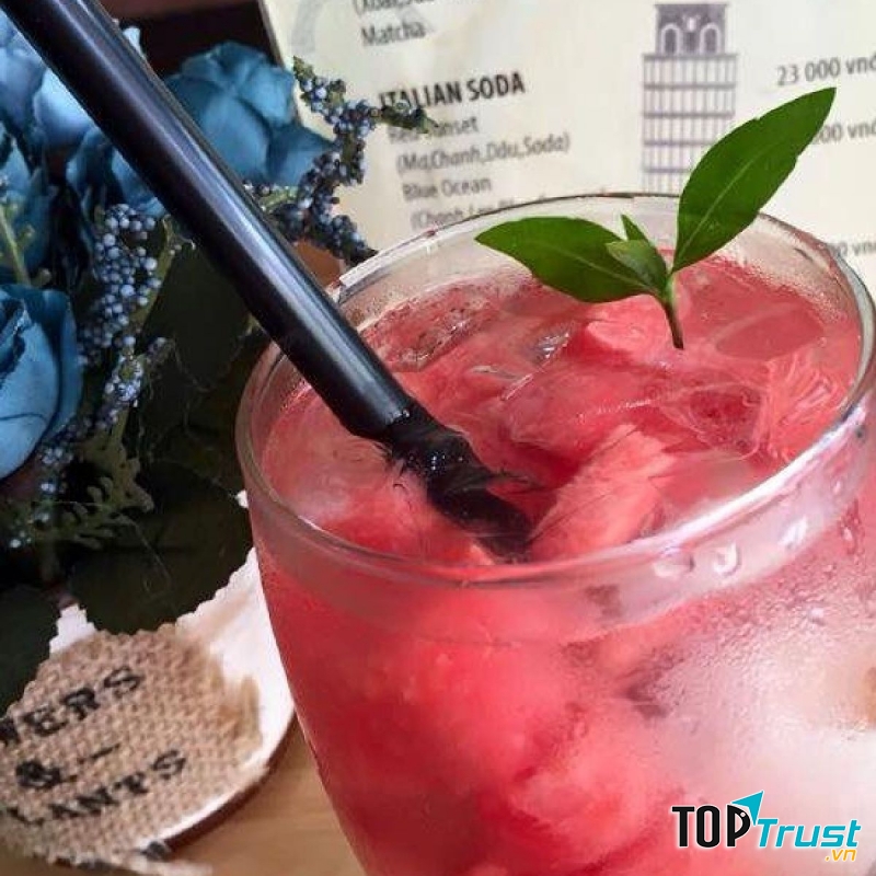 Món trà vải dưa hấu này dễ uống hợp khẩu vị của nhiều người