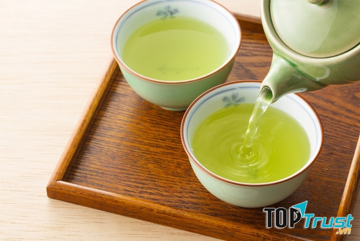2 - 3 tách trà xanh mỗi ngày để tăng cường men răng