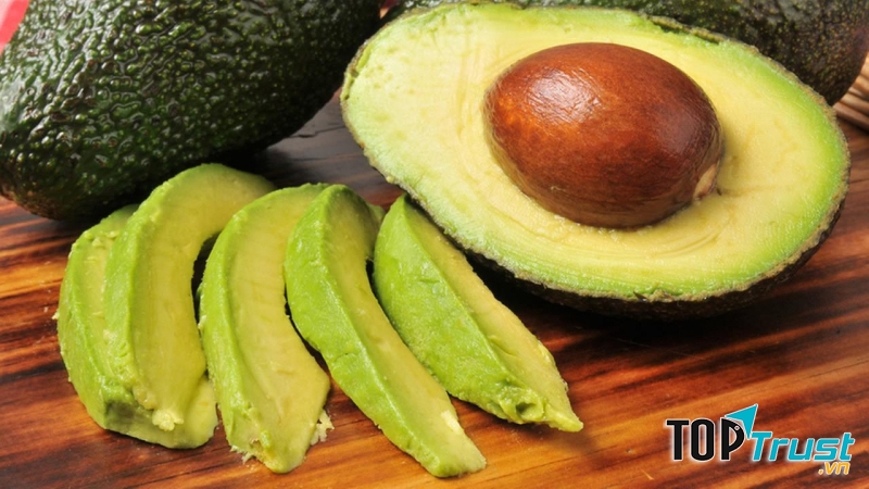 Quả bơ xuất hiện trong rất nhiều những công thức làm đẹp hiệu quả.