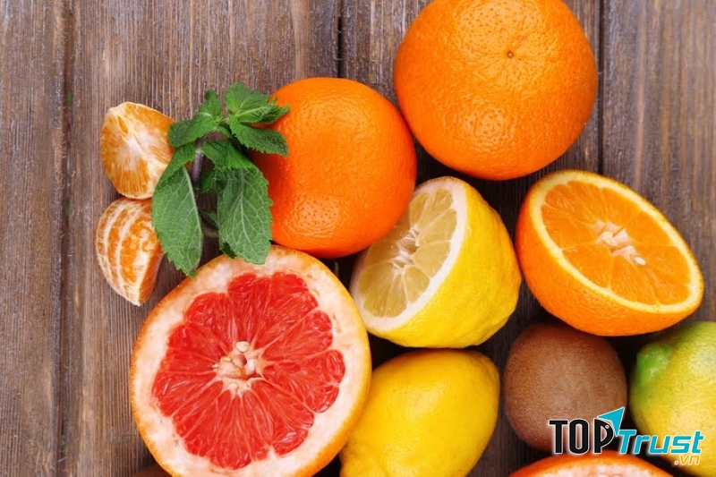 Trẻ ăn cam quýt sớm dễ bị rối loạn tiêu hóa