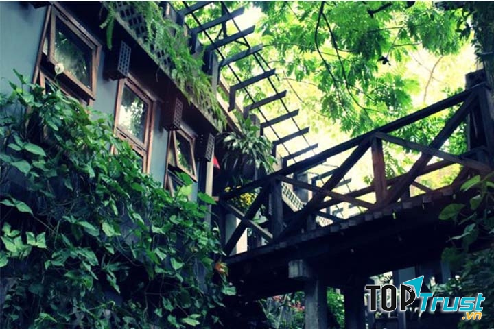 Trầm Cafe