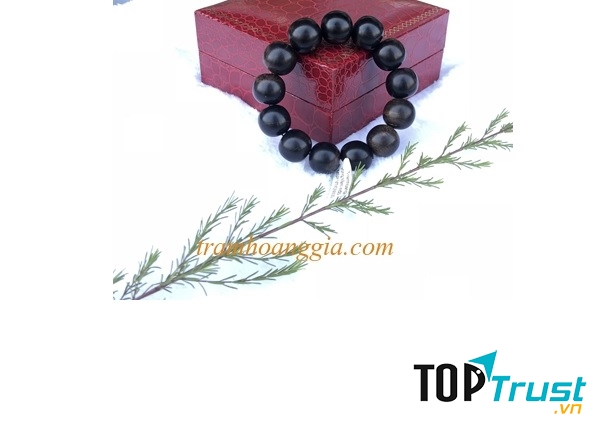 Trầm hương Hoàng Gia