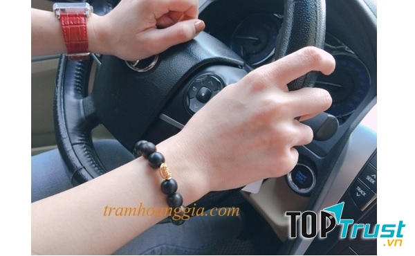 Trầm hương Hoàng Gia