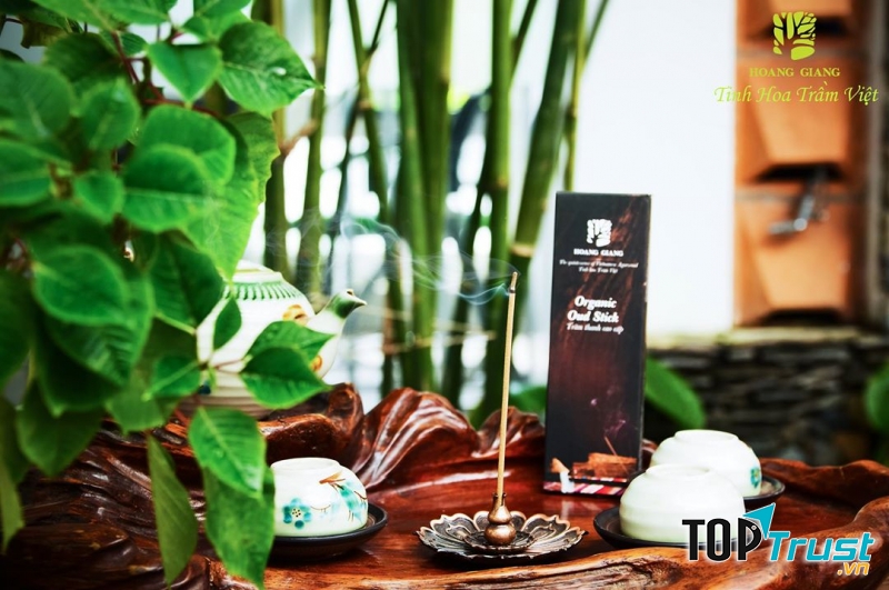 Trầm Hương Hoàng Giang