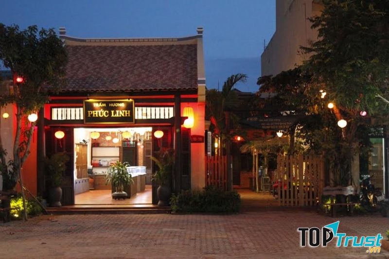 Trầm hương Phúc Linh