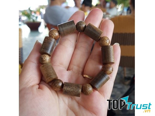 Trầm Hương Vạn Ninh