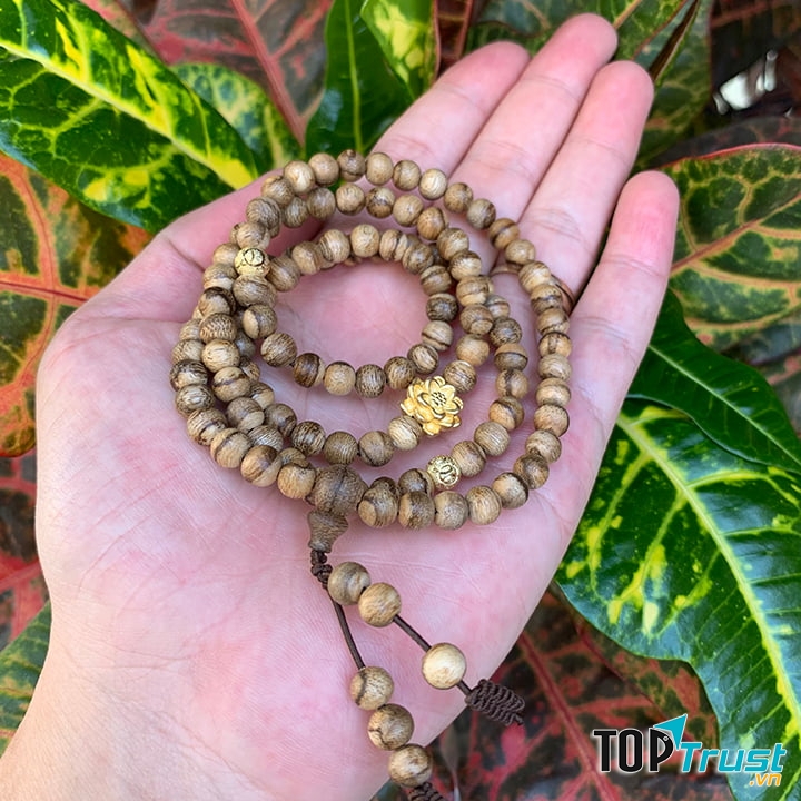 Trầm Hương Việt