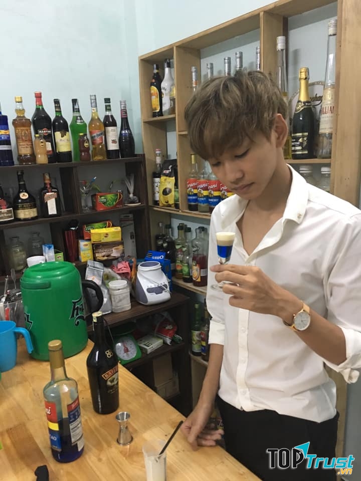 Trần Dũng – Dạy pha chế tại Huế