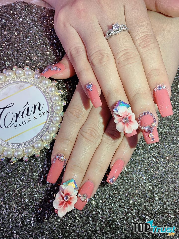 TRÂN NAIL & SPA