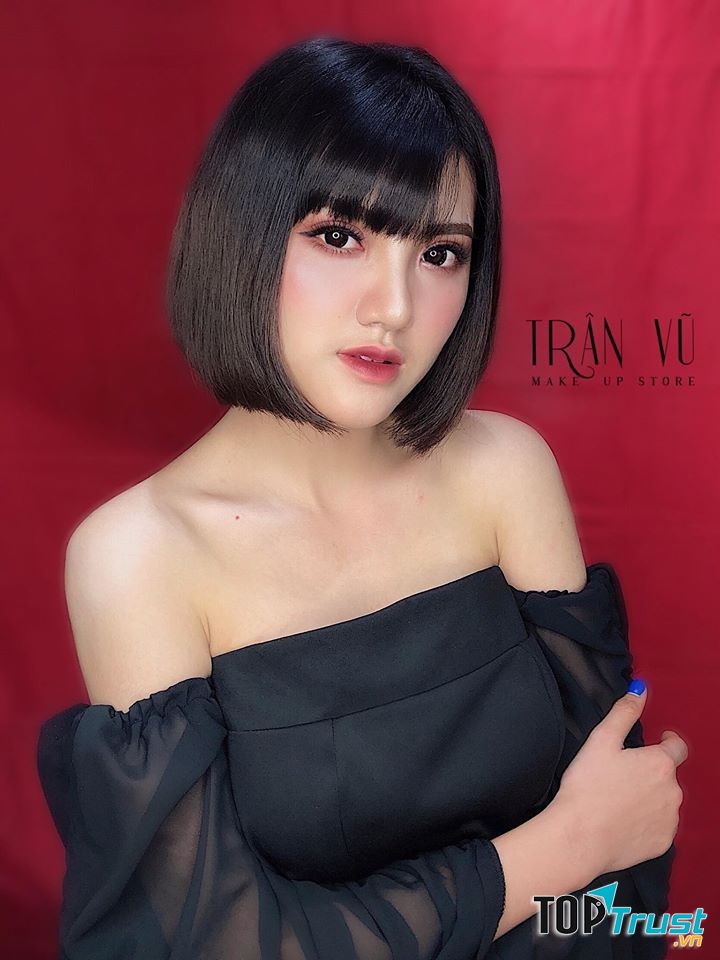 Trân Vũ Makeup Store