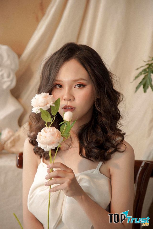 Trân Vũ Makeup Store