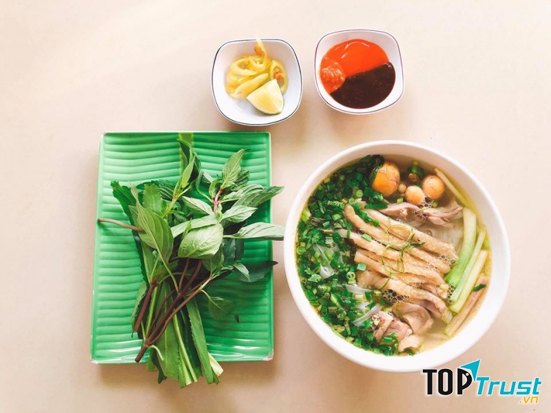 Thịt gà ta săn chắc