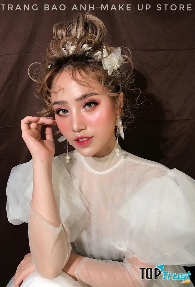 Trang Bảo Anh Make Up Store