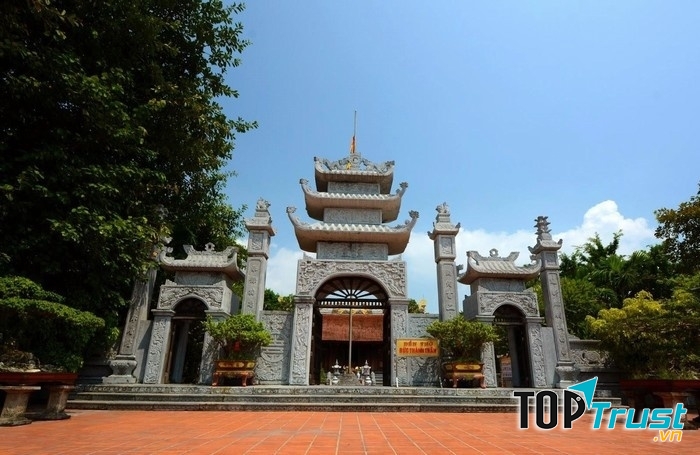 Khu đền thờ Tràng Kênh có hơn 4000 năm lịch sử