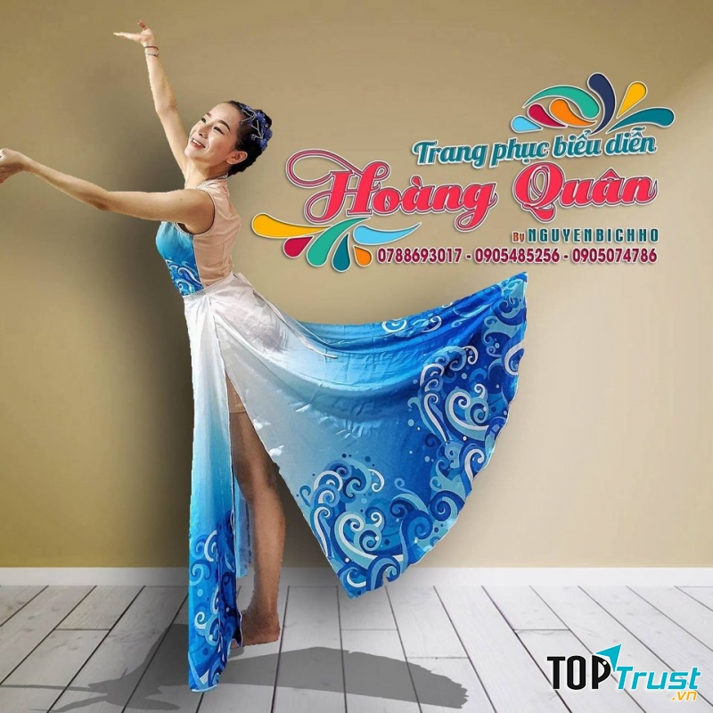 Trang phục biểu diễn Hoàng Quân