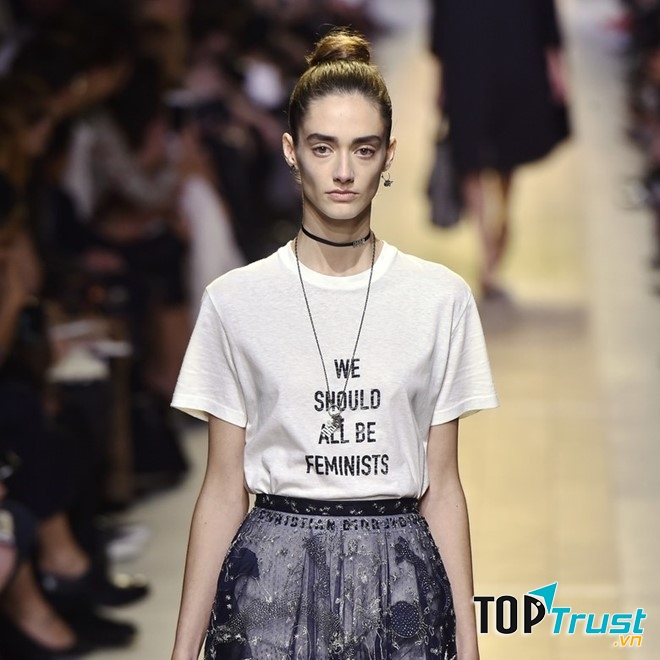 Những chiếc áo mang đậm ý nghĩa và có thể truyền tải thông điệp hơn