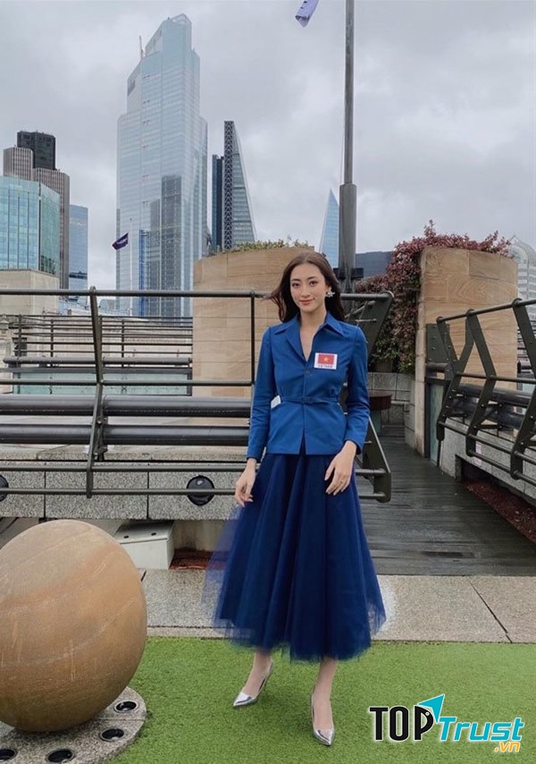 Trang phục với sắc thái của màu xanh