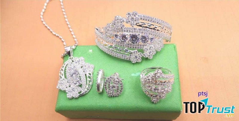 Trang sức bạc Như Ý