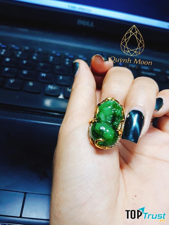 Đá phong thủy Quỳnh Moon