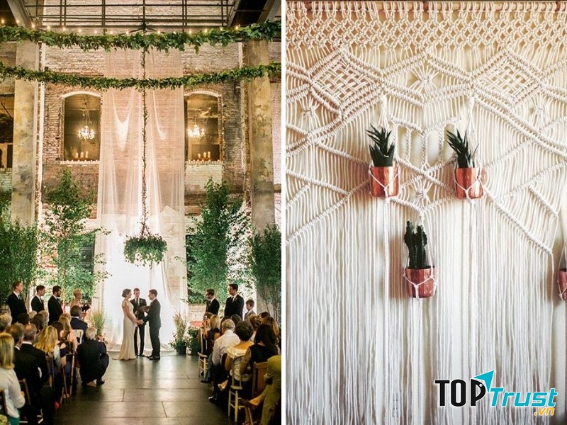 Trang trí backdrop theo xu hướng này là sử dụng những chiếc rèm bằng vải voan mỏng hay những chiếc rèm được tết từ những sợi dây dù.