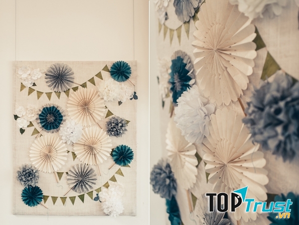 Xu hướng trang trí backdrop bằng những vòng quạt giấy nhiều màu sắc, kích thước là xu hướng trang trí backdrop mới lạ trong mùa cưới 2018