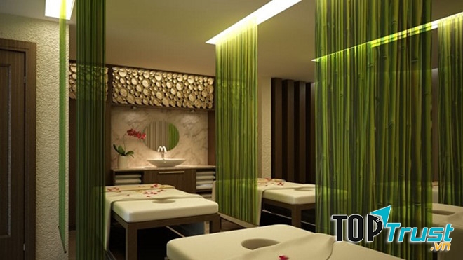 Trang trí spa với rèm cửa