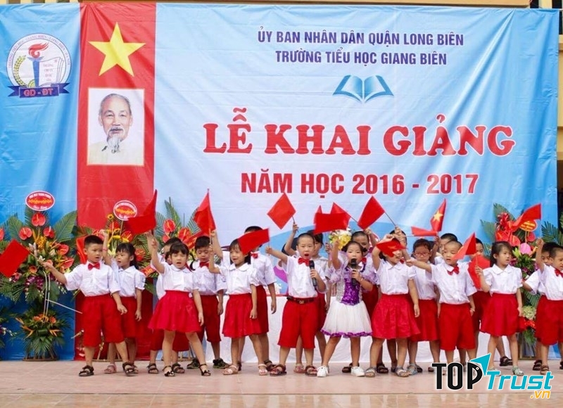 Trang trí lễ khai giảng trường tiểu học