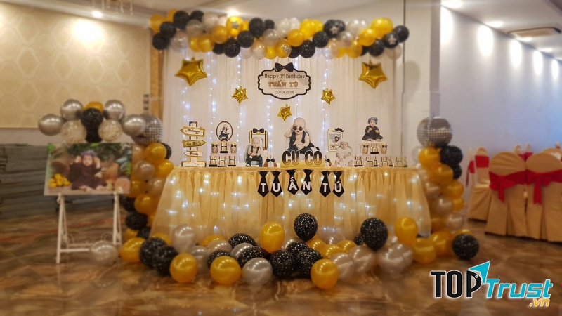 Trang trí Sinh Nhật Tree Party