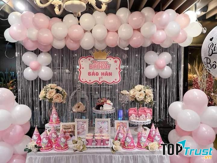 Ưu điểm của dịch vụ Trang Trí Sinh Nhật Vũng Tàu là thiết kế theo chủ đề không lo đụng hàng
