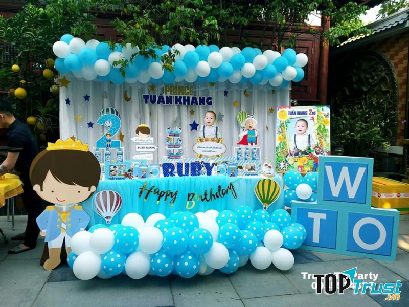 Mẫu trang trí đẹp mắt của cửa hàng