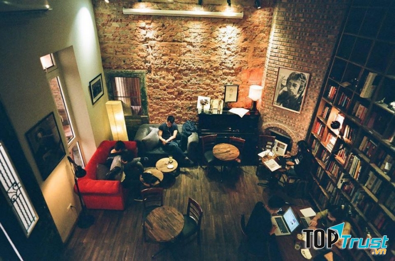 Tranquil Books & Coffee