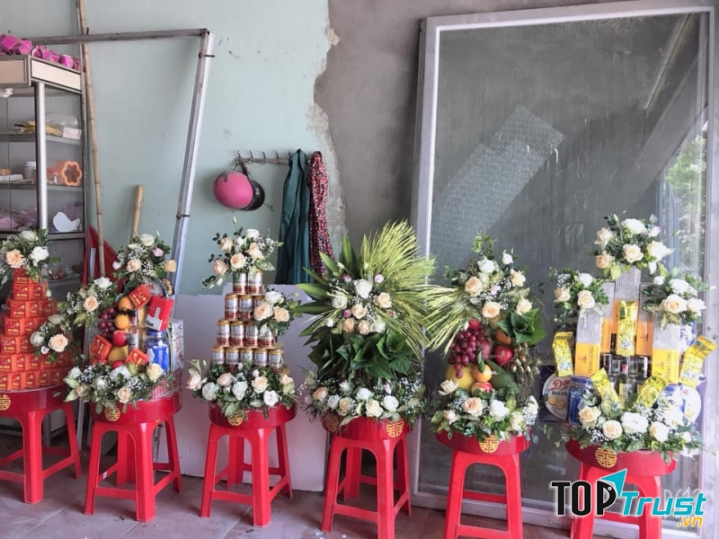 Tráp cưới Lê Vân