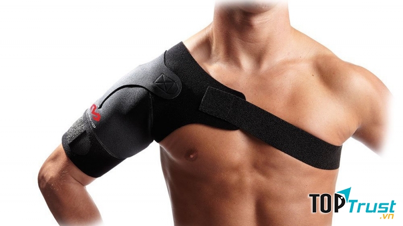 Trật khớp vai là 1 dấu hiệu cho thấy sức khỏe bạn đã rất nguy kịch