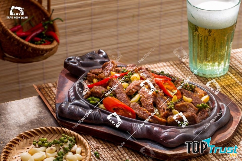 Món trâu cháy tiêu xanh